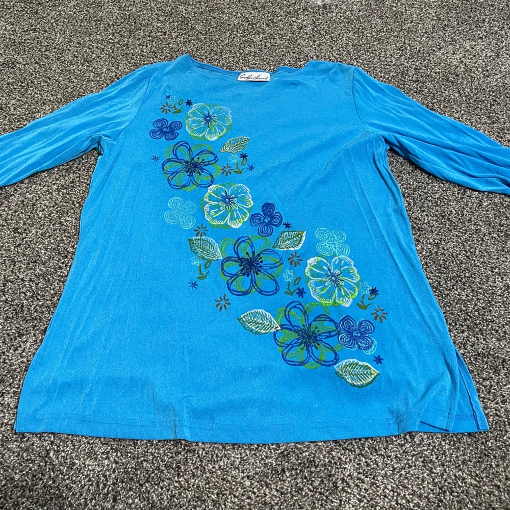 Carolyn Strauss blue floral long sleeve shirt L
